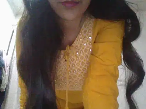 Hot-Shivani naked stripping on cam for live sex video chat