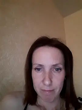 Julijuicy naked stripping on cam for live sex video chat