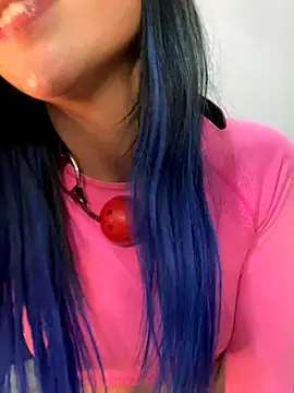 KittyKatyDream naked stripping on cam for live sex video chat
