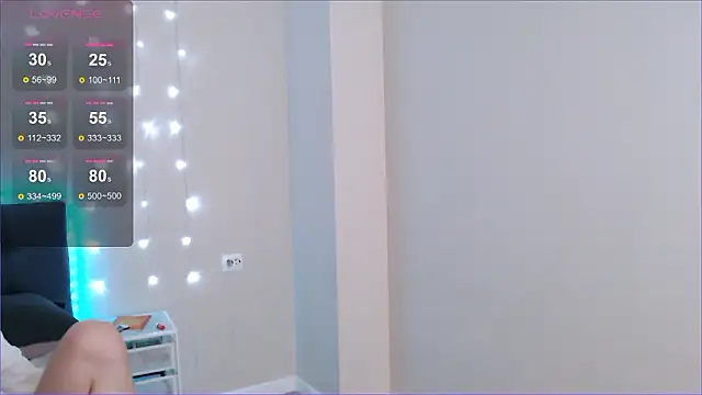 LumiFoxi naked stripping on cam for live sex video chat
