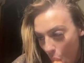 miaaheart nude in hot Live Sex Chat