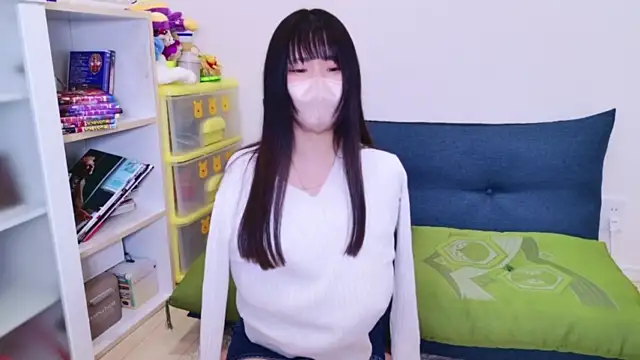 -minamimi- naked stripping on cam for live sex video chat