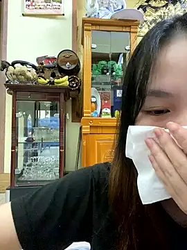 Minmin2k5 naked stripping on cam for live sex video chat