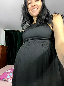 Paullette_ naked stripping on cam for live sex video chat