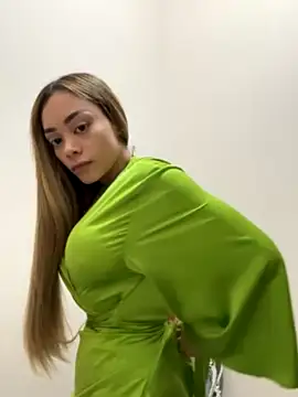 PinkBitch6 naked stripping on cam for live sex video chat