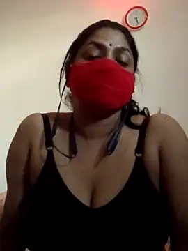Prettyeyes5775 naked stripping on cam for live sex video chat