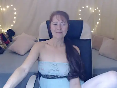 -Rosallie- naked stripping on cam for live sex video chat