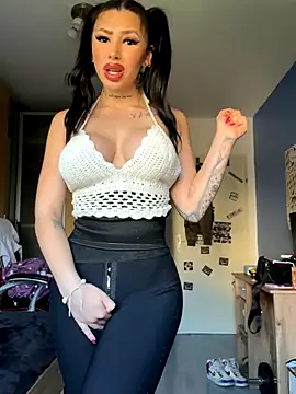 sexynalaa naked stripping on cam for live sex video chat