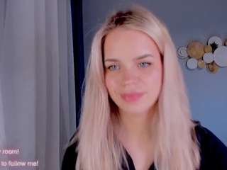 ShiningAmber nude in hot Live Sex Chat