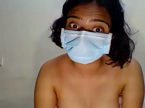 Silver_Shiner01 naked stripping on cam for live sex video chat