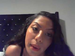 Sweet Lulu nude in hot Live Sex Chat