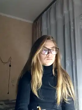 ta_emmy naked stripping on cam for live sex video chat