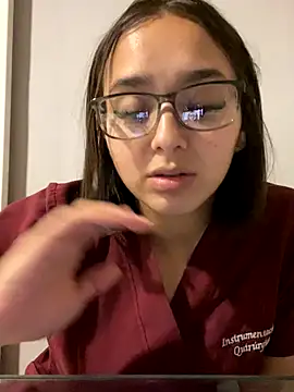 alannaa_ naked stripping on cam for live sex video chat