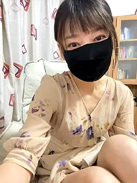 Annabody naked stripping on cam for live sex video chat