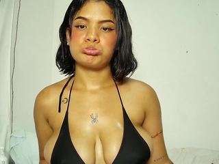 Audry_yoursweetie nude in hot Live Sex Chat