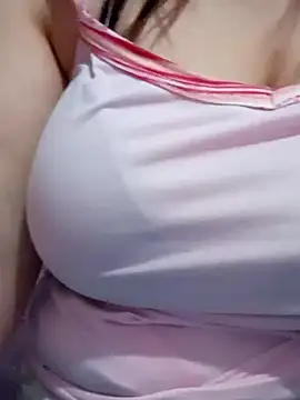 fofitafifi naked stripping on cam for live sex video chat