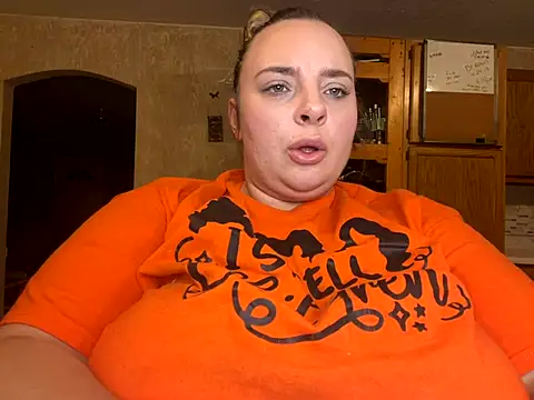 lairarose naked stripping on cam for live sex video chat