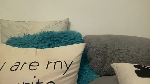 lee68998 naked stripping on cam for live sex video chat