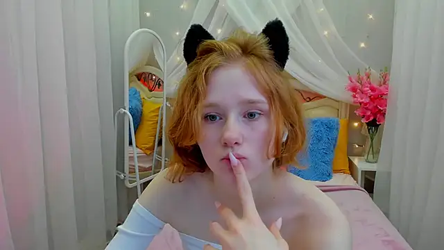 Lexi_Rey naked stripping on cam for live sex video chat