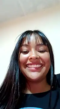 _LINNCY naked stripping on cam for live sex video chat