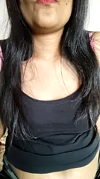 Lovely–sexy naked stripping on cam for live sex video chat