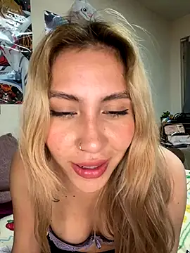 LunaAurora3 naked stripping on cam for live sex video chat