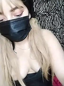 Moroccan-girl naked stripping on cam for live sex video chat