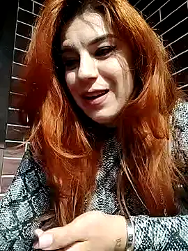 NadiraNoor naked stripping on cam for live sex video chat