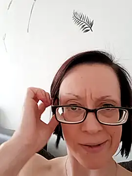 Nastasiiaa naked stripping on cam for live sex video chat