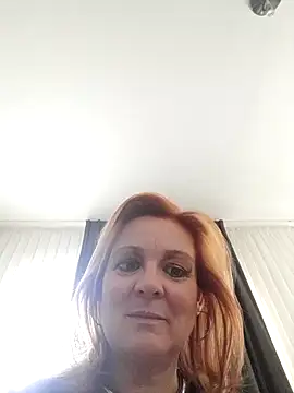 slettieada naked stripping on cam for live sex video chat