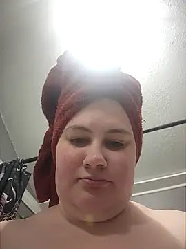 aliceluvzbill naked stripping on cam for live sex video chat