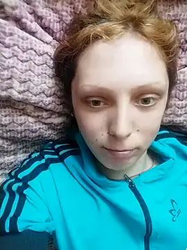 AlinaCish20 naked stripping on cam for live sex video chat