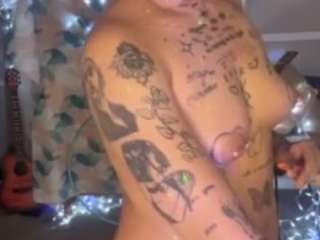 alyssamelado nude in hot Live Sex Chat