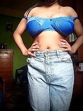 Anveet_Kaur09 naked stripping on cam for live sex video chat