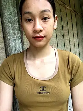 Chiecum naked stripping on cam for live sex video chat