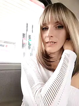 -CrazyGirl- naked stripping on cam for live sex video chat