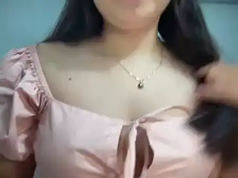 Henna192 naked stripping on cam for live sex video chat