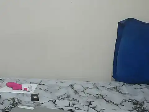 jessicajs naked stripping on cam for live sex video chat
