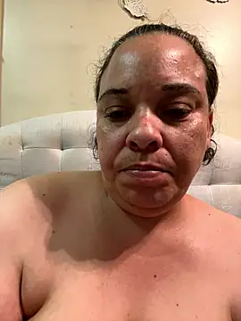 KittyKatBBW naked stripping on cam for live sex video chat