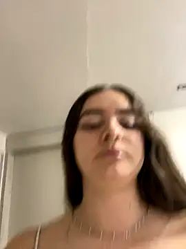 Linda_pinkkk_ naked stripping on cam for live sex video chat