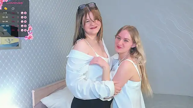 LuchaGrey naked stripping on cam for live sex video chat