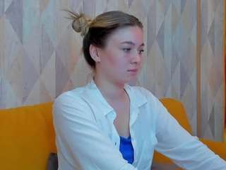 Mary-River nude in hot Live Sex Chat