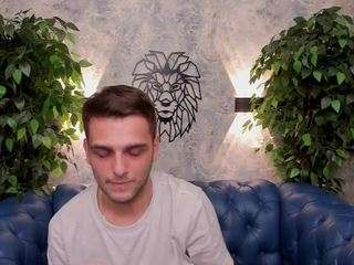 MironDex nude in hot Live Sex Chat