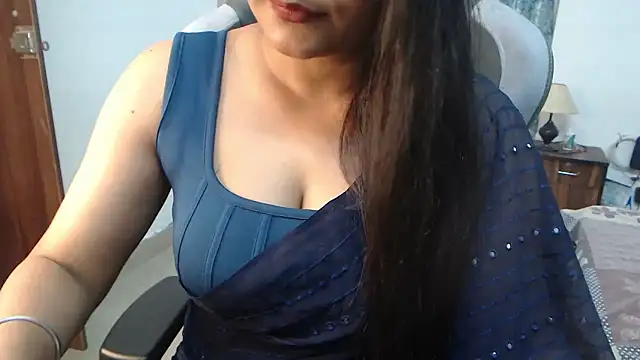 NORA-LOVE001 naked stripping on cam for live sex video chat