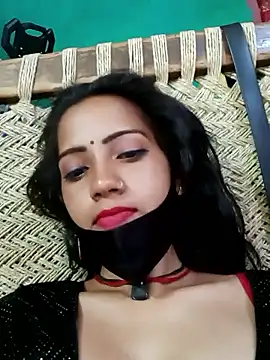 Poojashrma33 naked stripping on cam for live sex video chat
