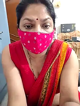 Prittyeyess5775 naked stripping on cam for live sex video chat