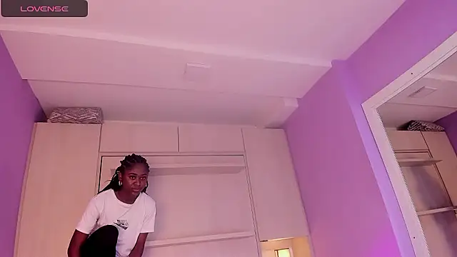 T4mmy_ naked stripping on cam for live sex video chat