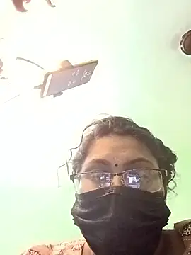 tamil-jaanu naked stripping on cam for live sex video chat