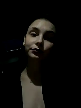 TerriWhite naked stripping on cam for live sex video chat