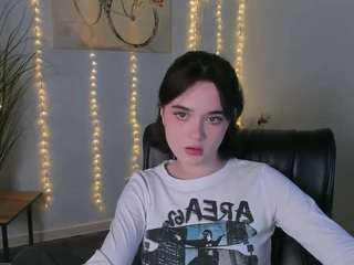 vicky-lucky1 nude in hot Live Sex Chat